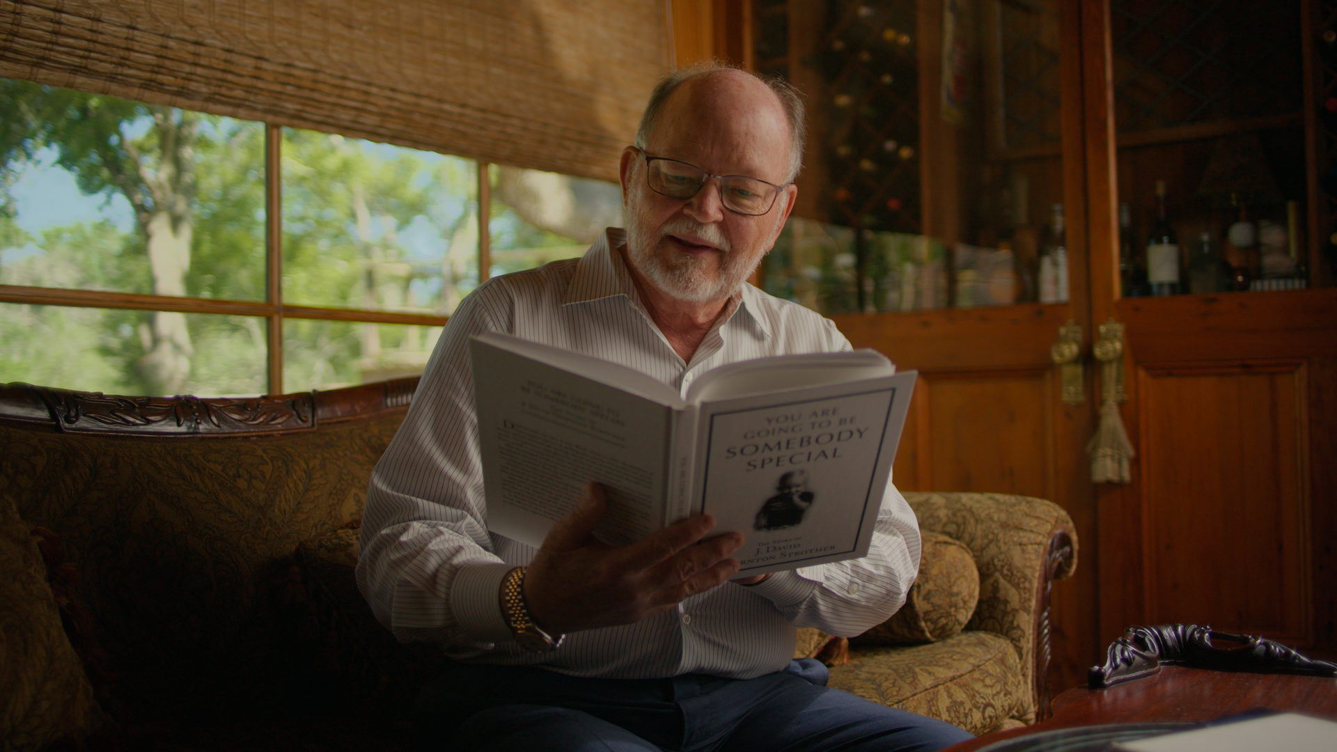 A Life Story Book: The Ultimate Luxury Gift